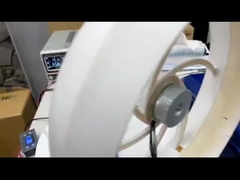 động cơ quạt pin đứng ngoài trời