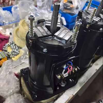 Động cơ giảm tốc 3 pha mô-men xoắn cao 550W/700W cho cánh tay nạp dao của máy công cụ CNC